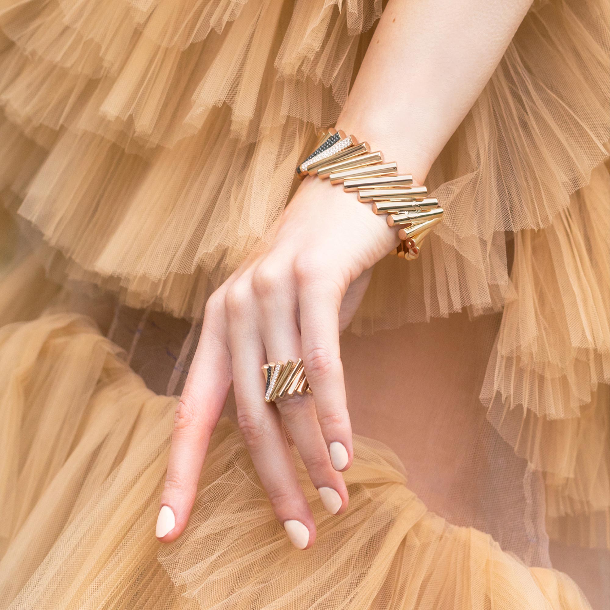 DOMINO RING WITH DIAMONDS - Image 2