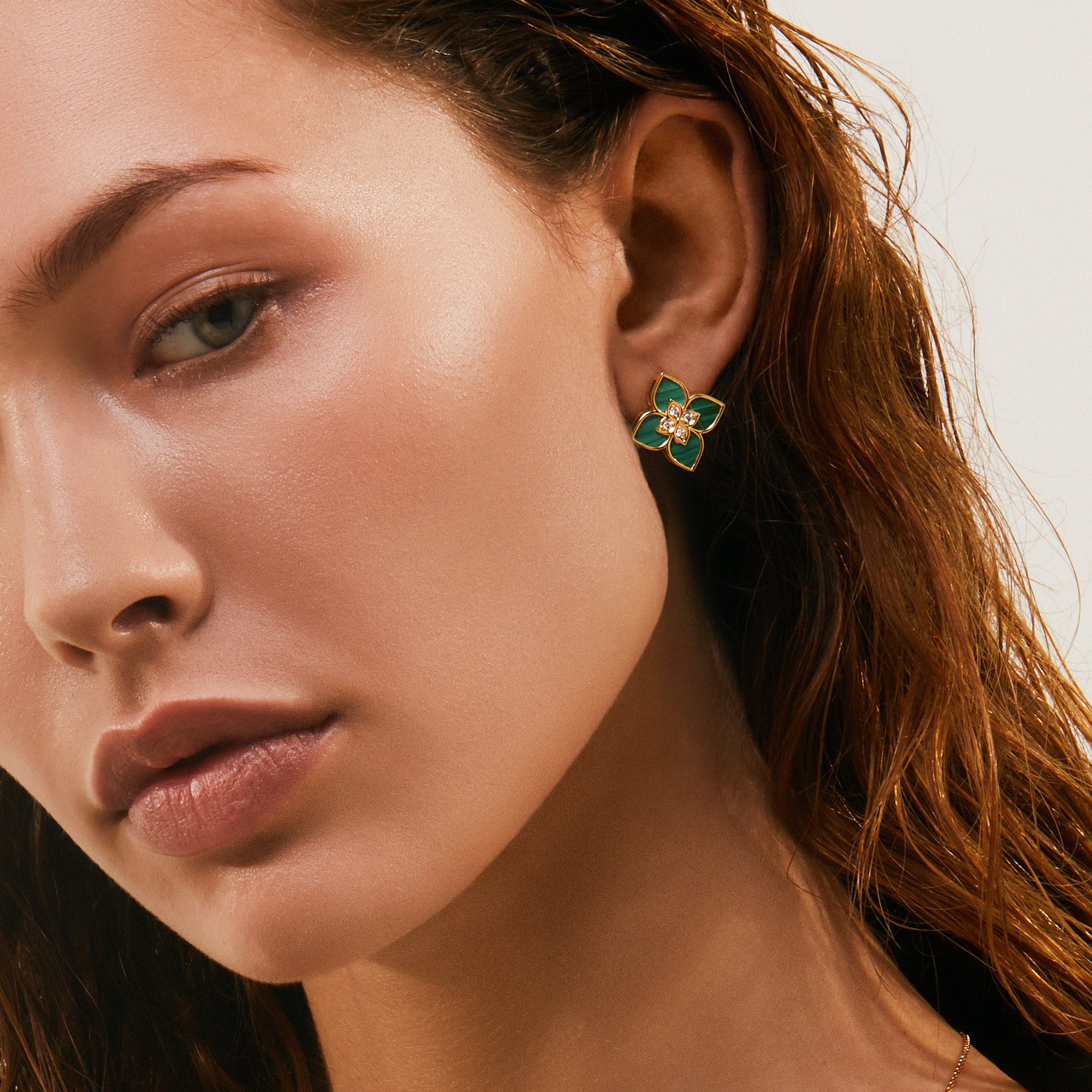 VENETIAN PRINCESS EARRINGS WITH DIAMONDS AND MALACHITE - Image 2