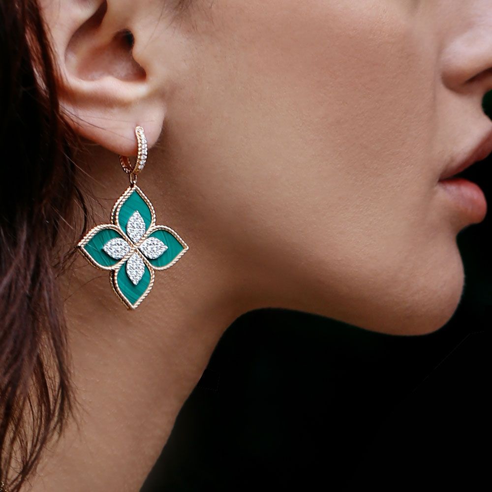 PRINCESS FLOWER EARRINGS WITH DIAMONDS AND MALACHITE - Image 2