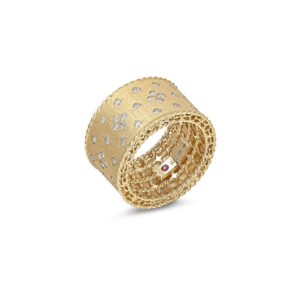 PRINCESS RING WITH DIAMONDS