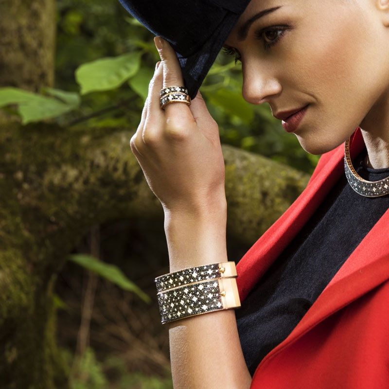 VENETIAN PRINCESS BANGLE WITH BLACK AND WHITE DIAMONDS - Image 2